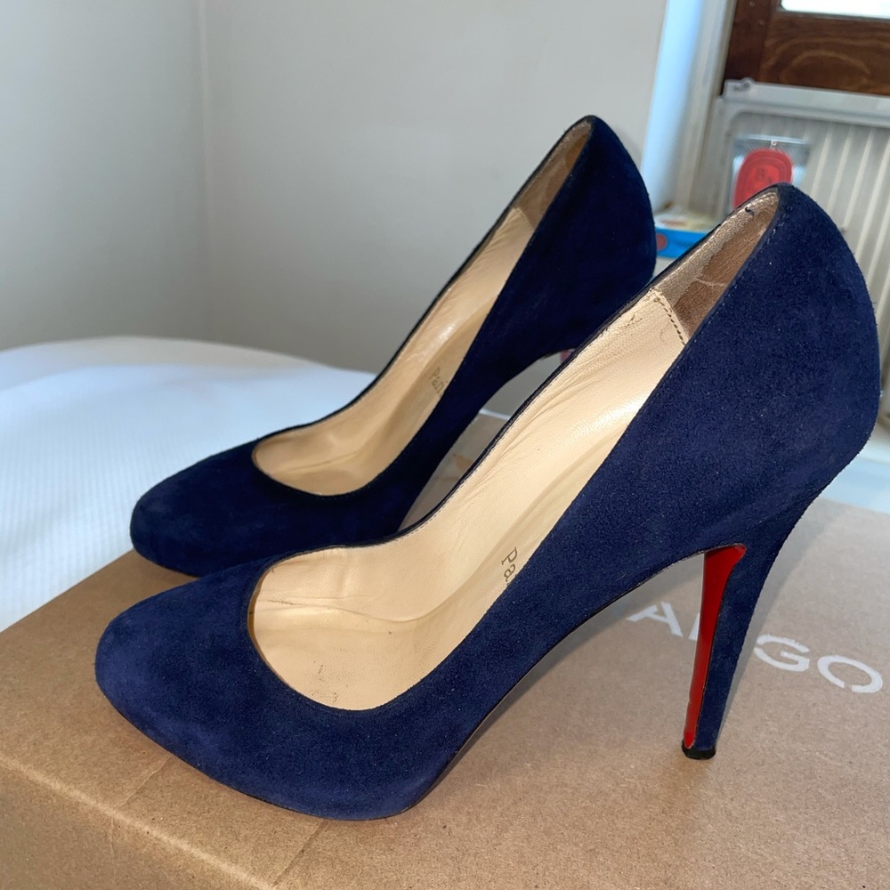 Authentic Christian Louboutin Navy Pumps 38